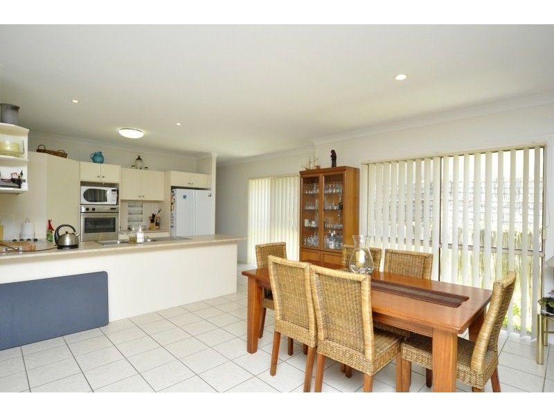 1/54 Bayview Street, Runaway Bay QLD 4216