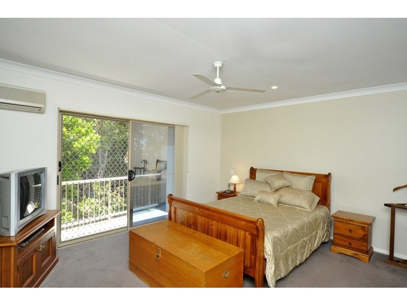 1/54 Bayview Street, Runaway Bay QLD 4216