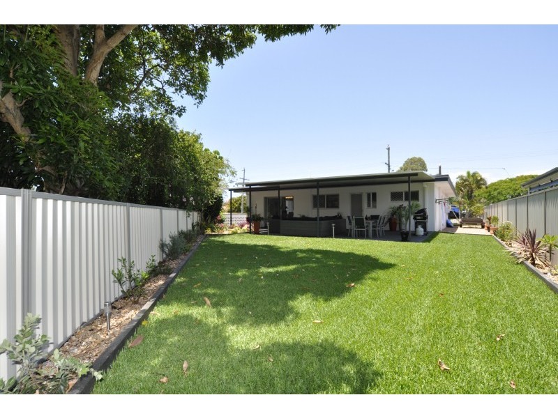 31 Coombabah Road, Runaway Bay QLD 4216