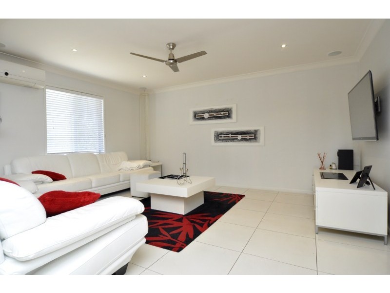 31 Coombabah Road, Runaway Bay QLD 4216