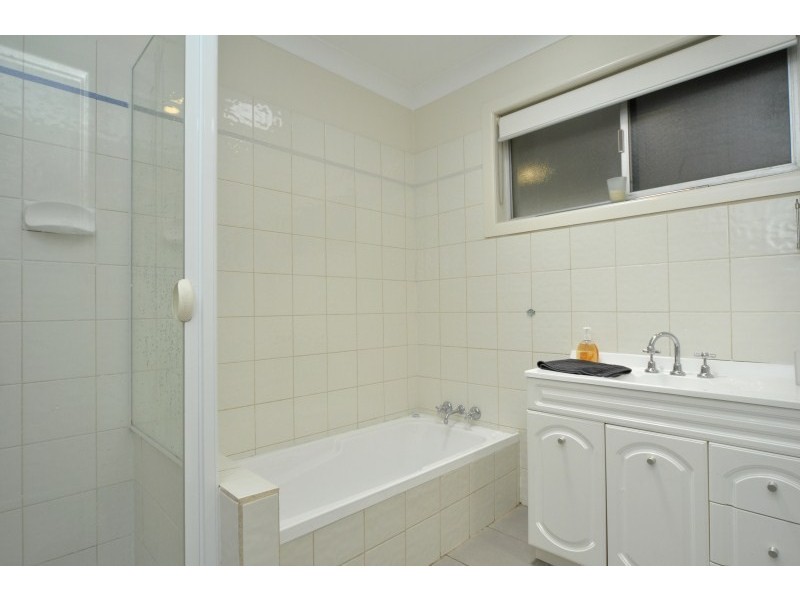 10 Muscovey Avenue, Paradise Point QLD 4216