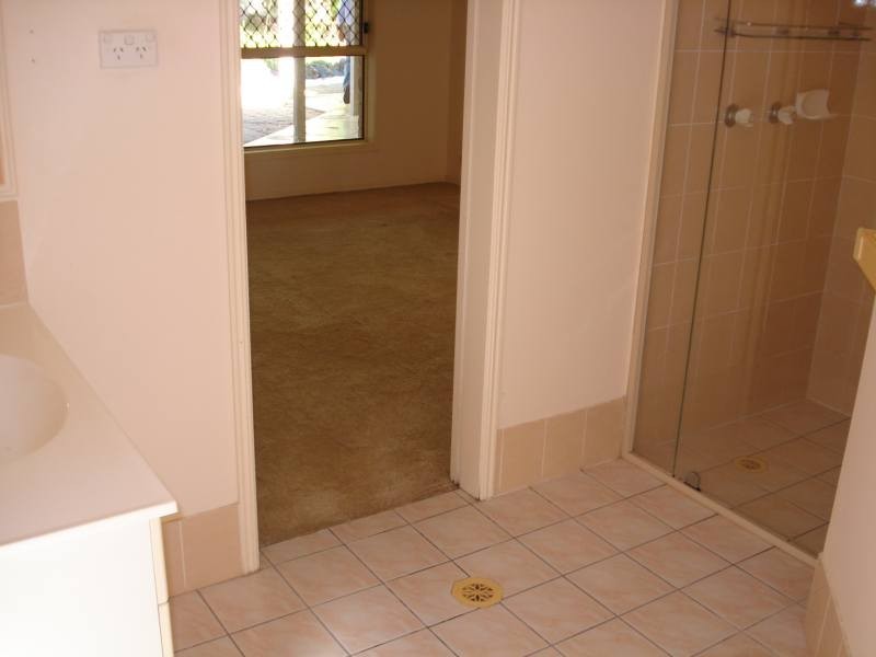 17 Floyd Court, Parkwood QLD 4214