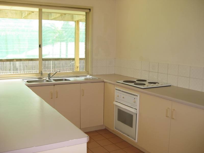 35 James Cagney Close, Parkwood QLD 4214