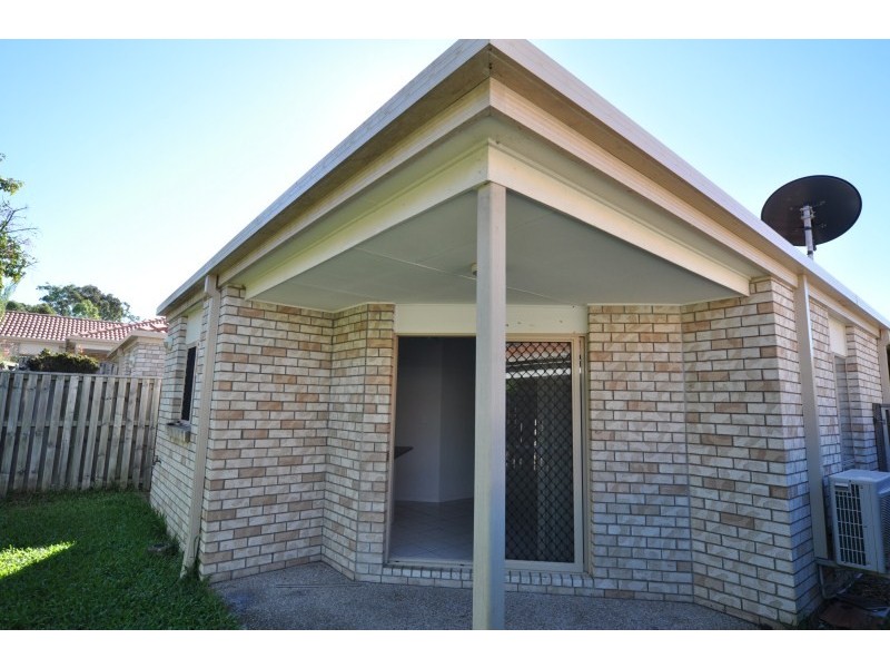 1/4 Pilar Court, Molendinar QLD 4214