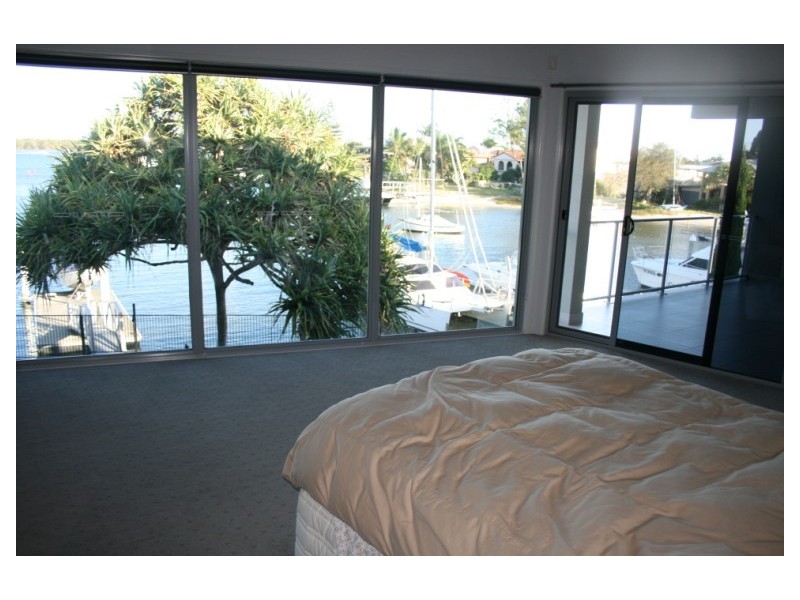 13 Joseph Street, Runaway Bay QLD 4216