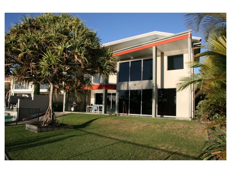 13 Joseph Street, Runaway Bay QLD 4216