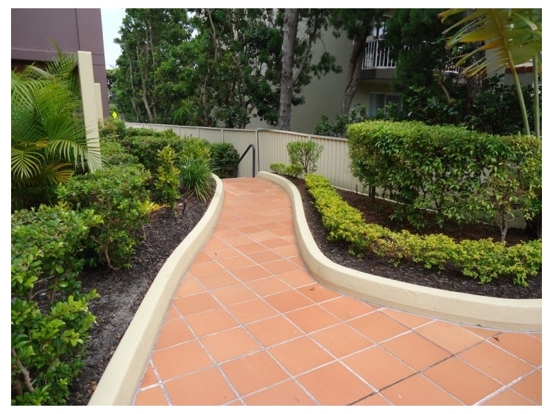 15/89 Bayview Street, Runaway Bay QLD 4216