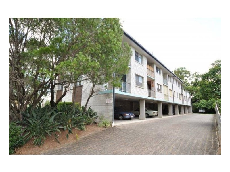 1/26 Labrador Street, Labrador QLD 4215