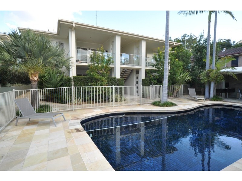 3/27 Gordon Street, Labrador QLD 4215