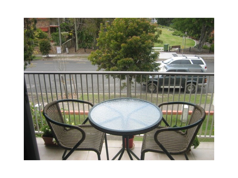 1/64 Bauer Street, Southport QLD 4215