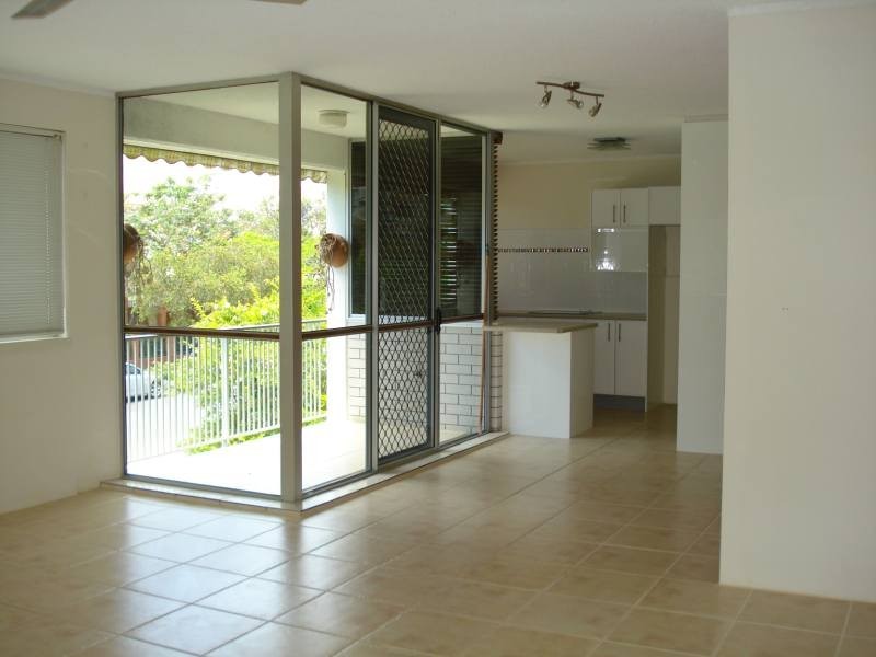 1/64 Bauer Street, Southport QLD 4215