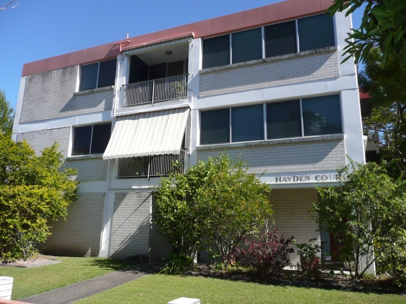 1/64 Bauer Street, Southport QLD 4215