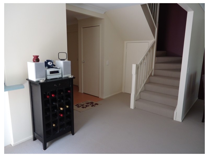 4/90 Pohlman Street, Southport QLD 4215