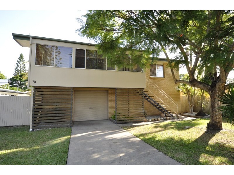76 Poinsettia Avenue, Runaway Bay QLD 4216