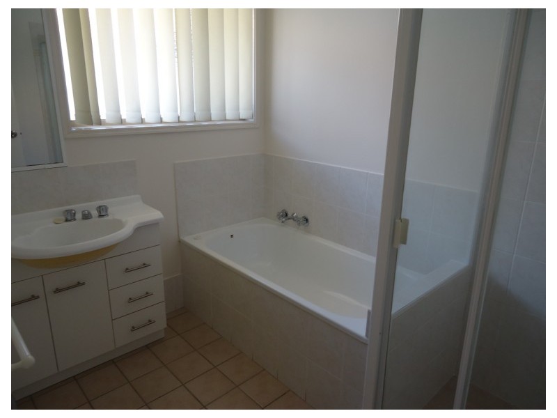 21 Fairweather Drive, Parkwood QLD 4214