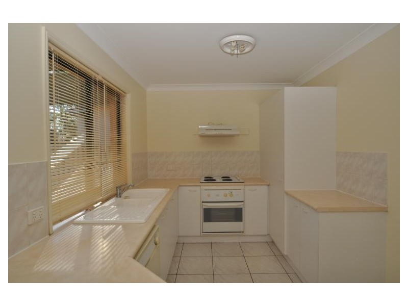 2/104 Greenacre Drive, Parkwood QLD 4214
