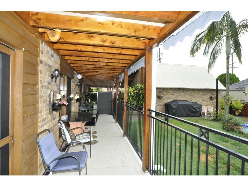 35 Thrush Avenue, Paradise Point QLD 4216