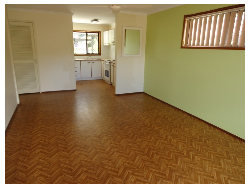 2/43 Fisher Avenue, Southport QLD 4215