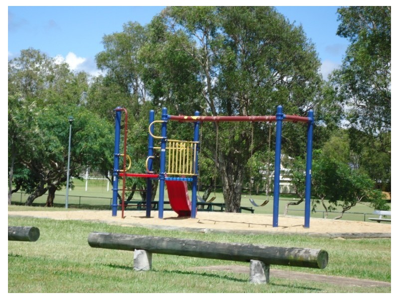 2/43 Fisher Avenue, Southport QLD 4215