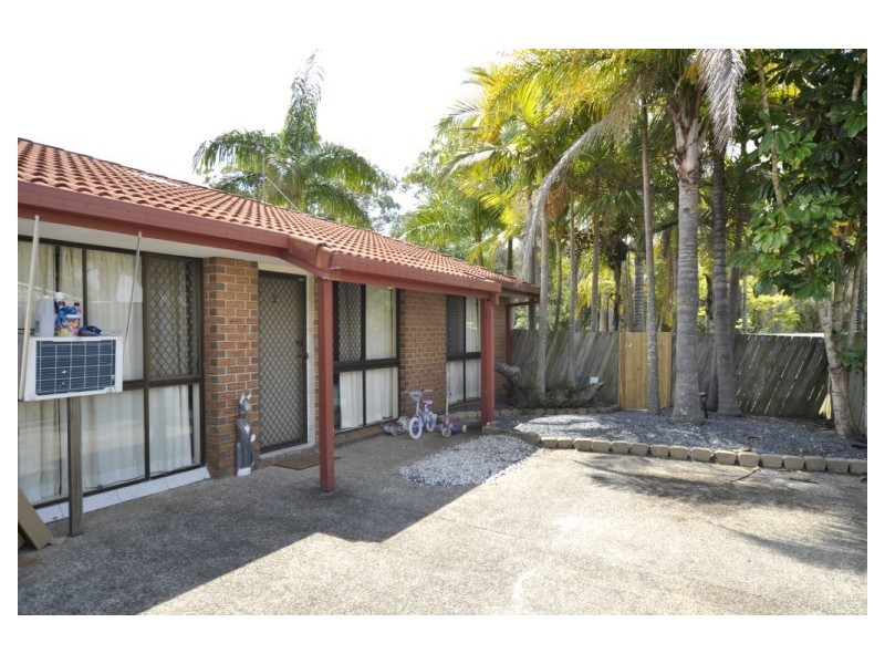 2/7 Jessica Court, Arundel QLD 4214