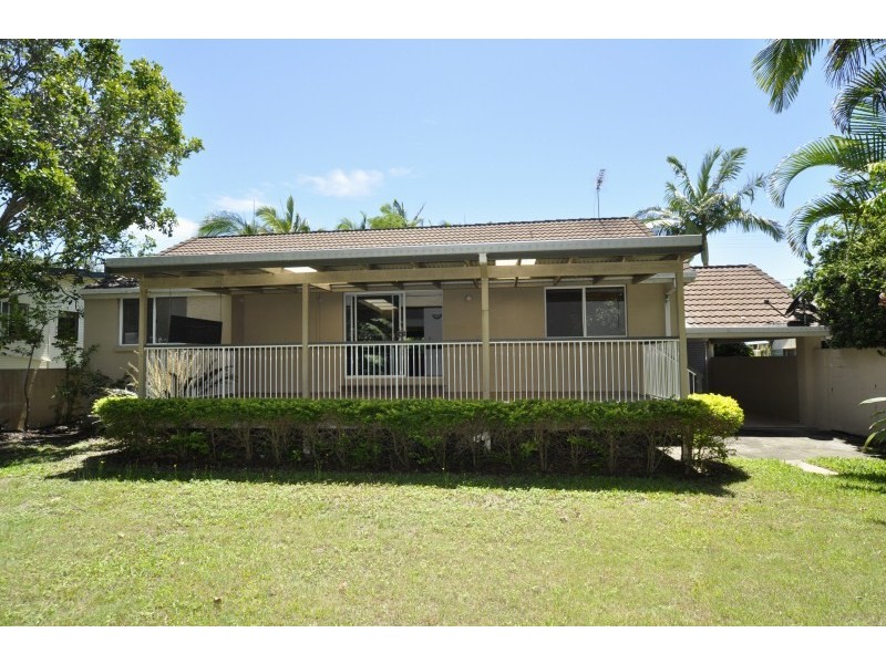 90 Boykambil Esplanade North, Hope Island QLD 4212