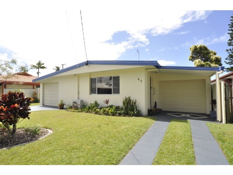 49 Clam Street, Runaway Bay QLD 4216