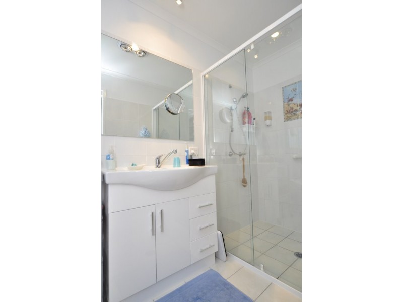 49 Clam Street, Runaway Bay QLD 4216