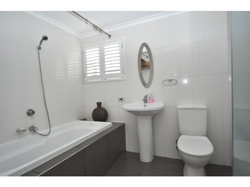 53 Annerley Avenue, Runaway Bay QLD 4216