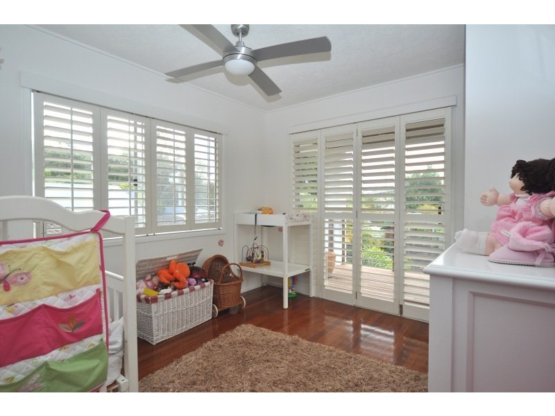 53 Annerley Avenue, Runaway Bay QLD 4216