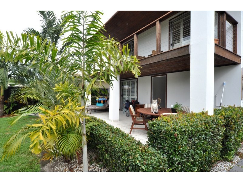 53 Annerley Avenue, Runaway Bay QLD 4216