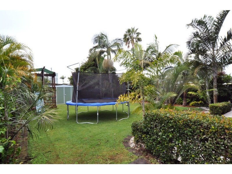 53 Annerley Avenue, Runaway Bay QLD 4216