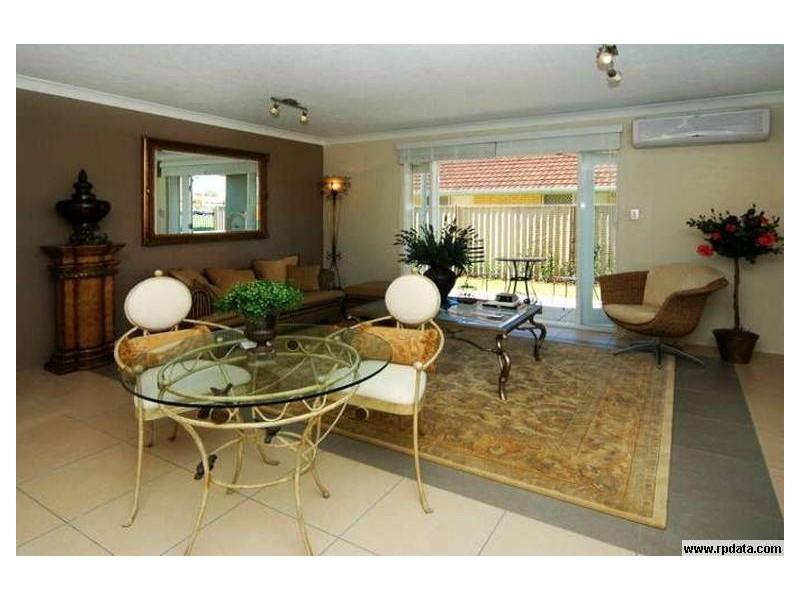2/28 Bruce Avenue, Paradise Point QLD 4216