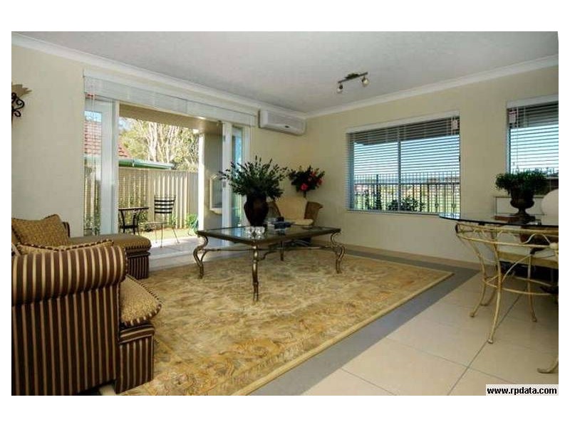 2/28 Bruce Avenue, Paradise Point QLD 4216