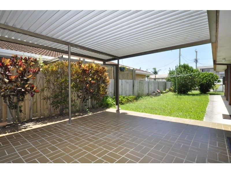 1/51 Government Road, Labrador QLD 4215