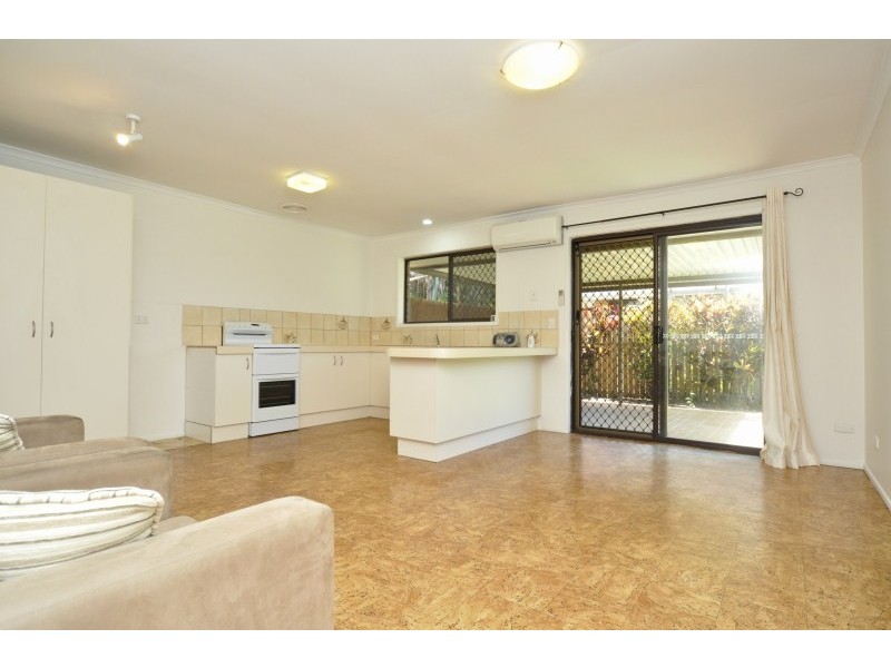 1/51 Government Road, Labrador QLD 4215