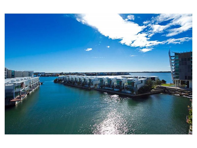6502 Ephraim Island, Paradise Point QLD 4216