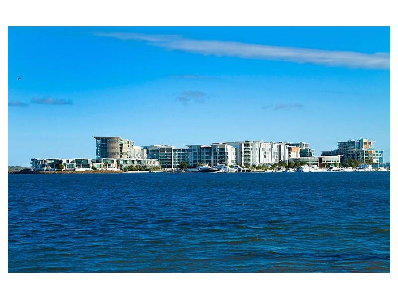 6502 Ephraim Island, Paradise Point QLD 4216