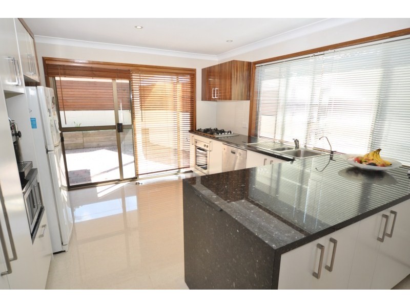 46 Camelot Crescent, Hollywell QLD 4216