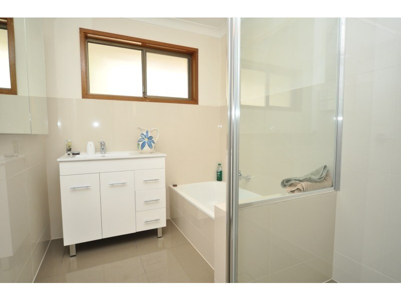 46 Camelot Crescent, Hollywell QLD 4216