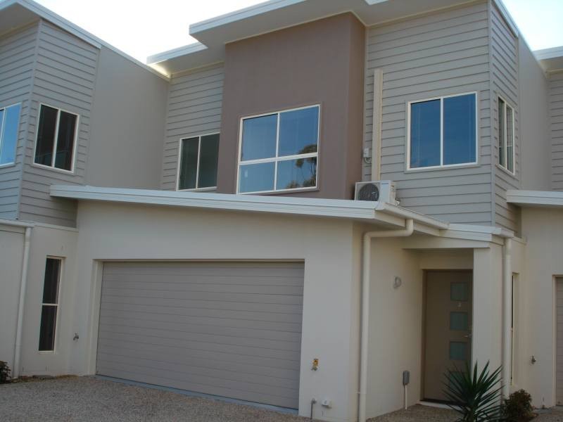 3/49 Usher Avenue, Labrador QLD 4215