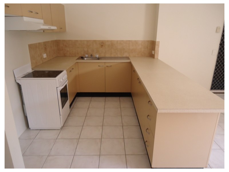 6/179 Muir Street, Labrador QLD 4215