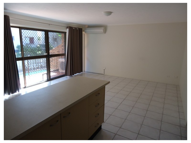 6/179 Muir Street, Labrador QLD 4215