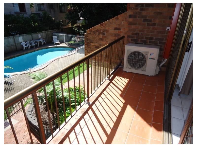 6/179 Muir Street, Labrador QLD 4215