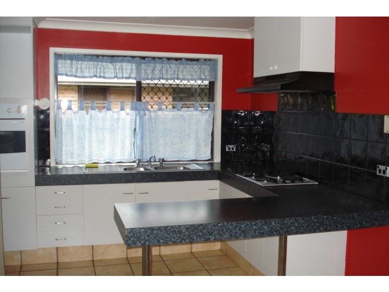 1/25 Nina Parade, Arundel QLD 4214