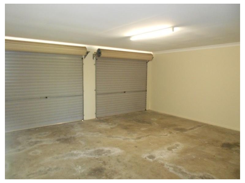 4 Pinemount Crescent, Gaven QLD 4211