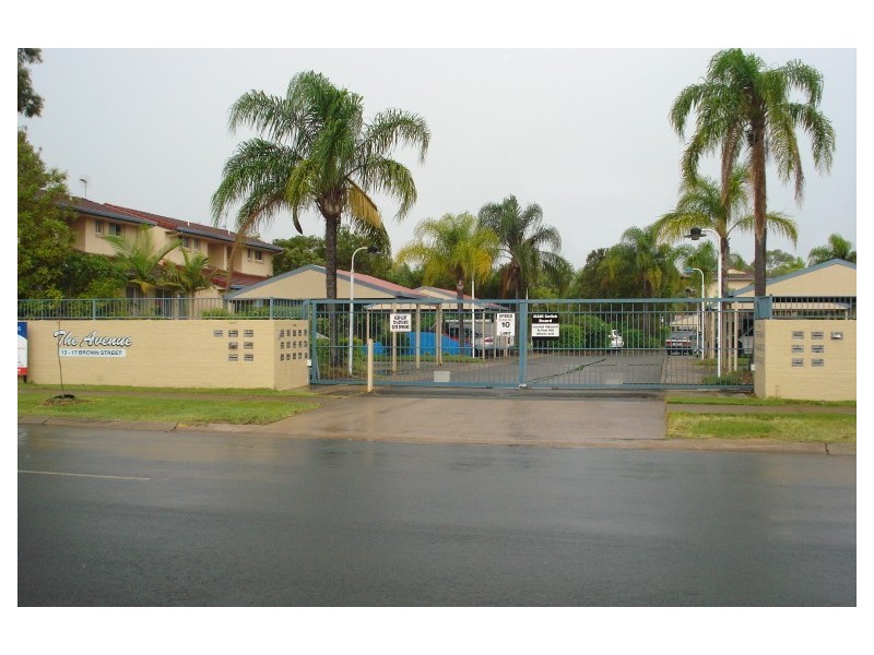 42/13 Brown Street, Labrador QLD 4215