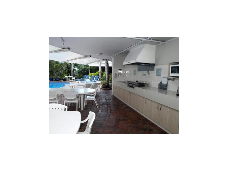 124/17 Bayview Street, Runaway Bay QLD 4216