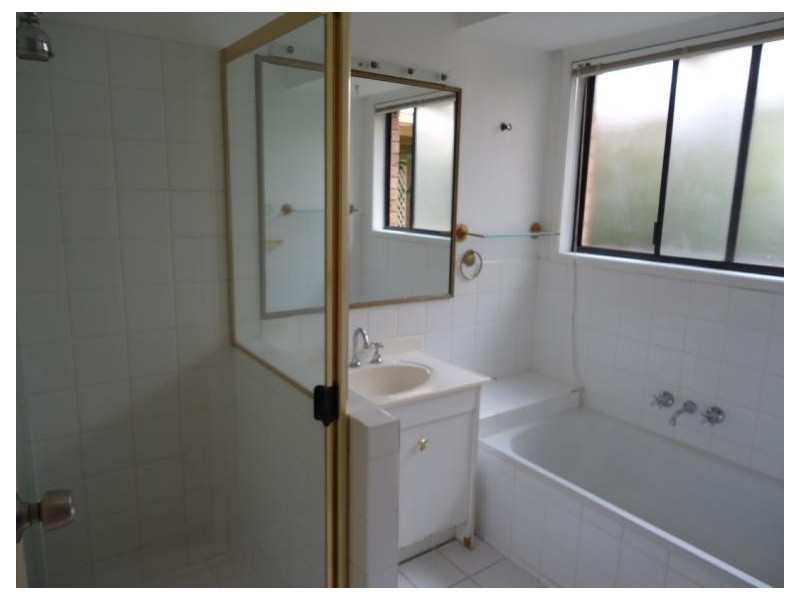 1/12 Stephenson Street, Labrador QLD 4215