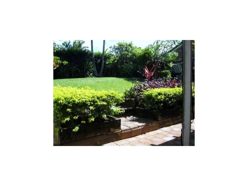 2/8 Ash Court, Arundel QLD 4214