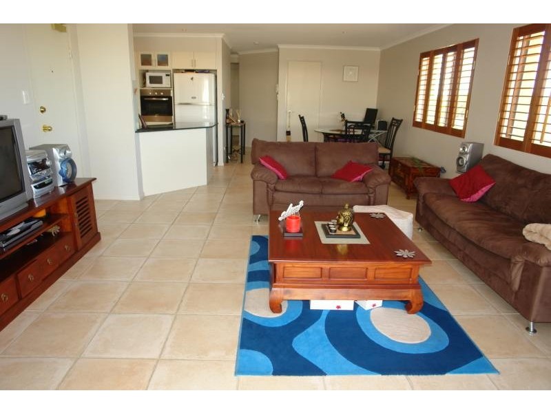 16/14 Jennifer Avenue, Runaway Bay QLD 4216